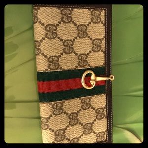 Vintage Gucci wallet